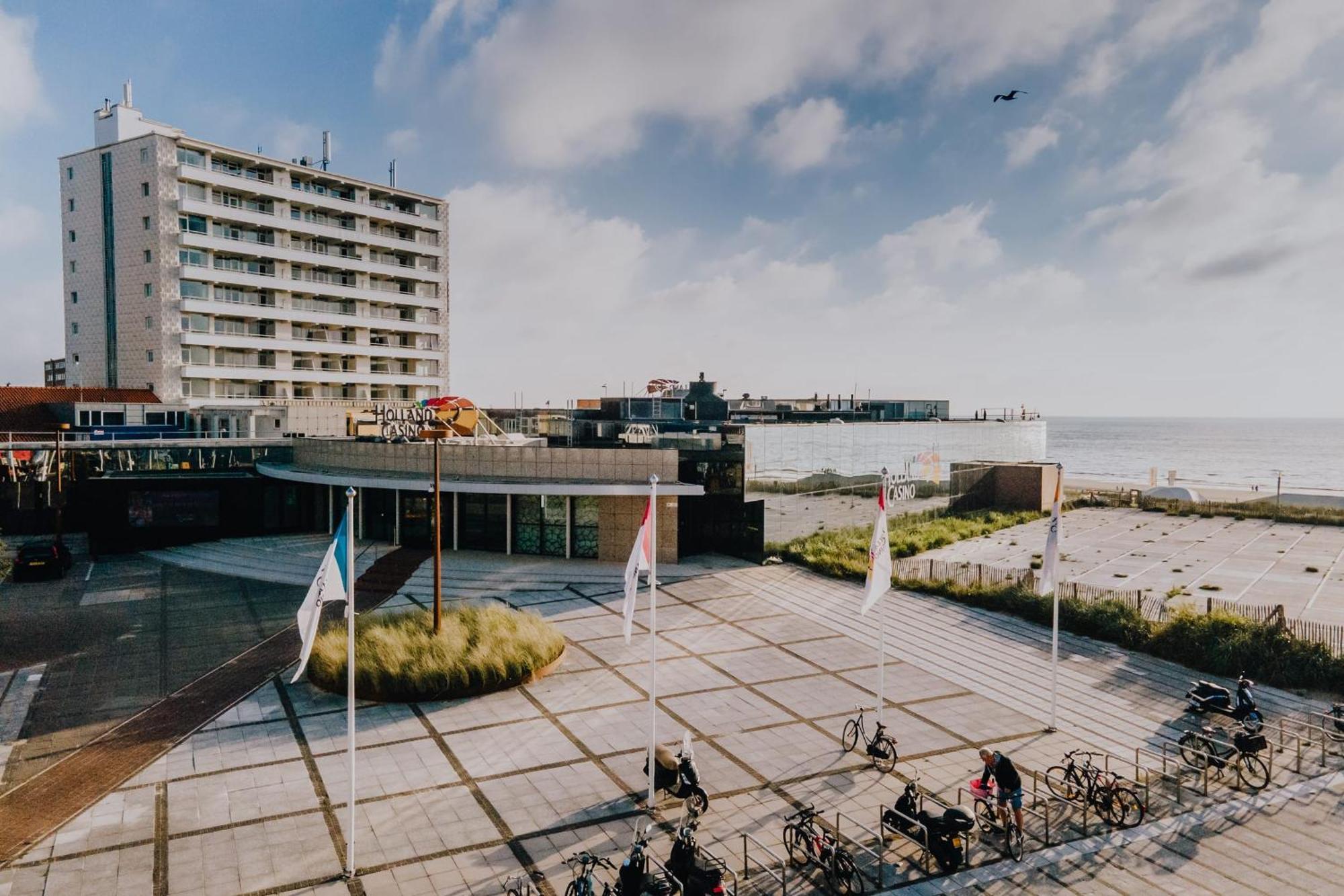 Studio Tara At The Beach With Private Parking 赞德沃特 外观 照片
